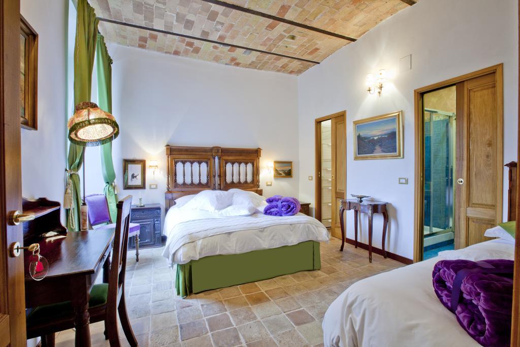 B&B Il Marchese Del Grillo Sulmona Quarto foto