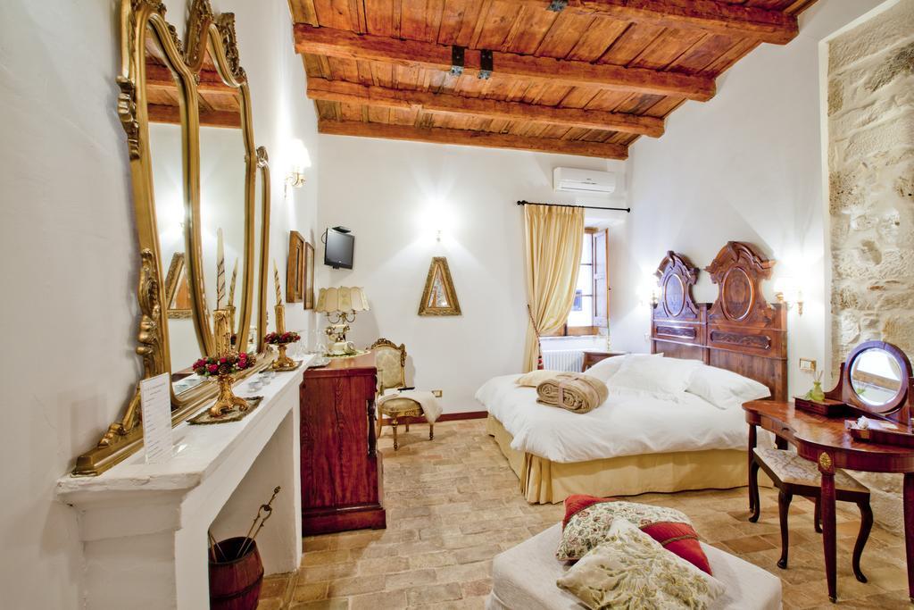 B&B Il Marchese Del Grillo Sulmona Quarto foto