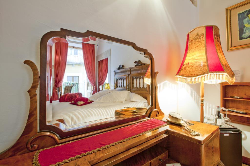 B&B Il Marchese Del Grillo Sulmona Quarto foto